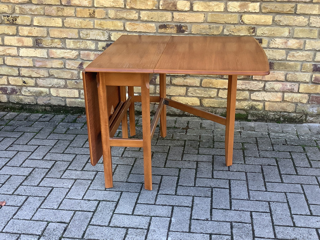 1960’s drop leaf dining table