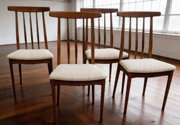 Set of 6x Scandinavian dining chairs