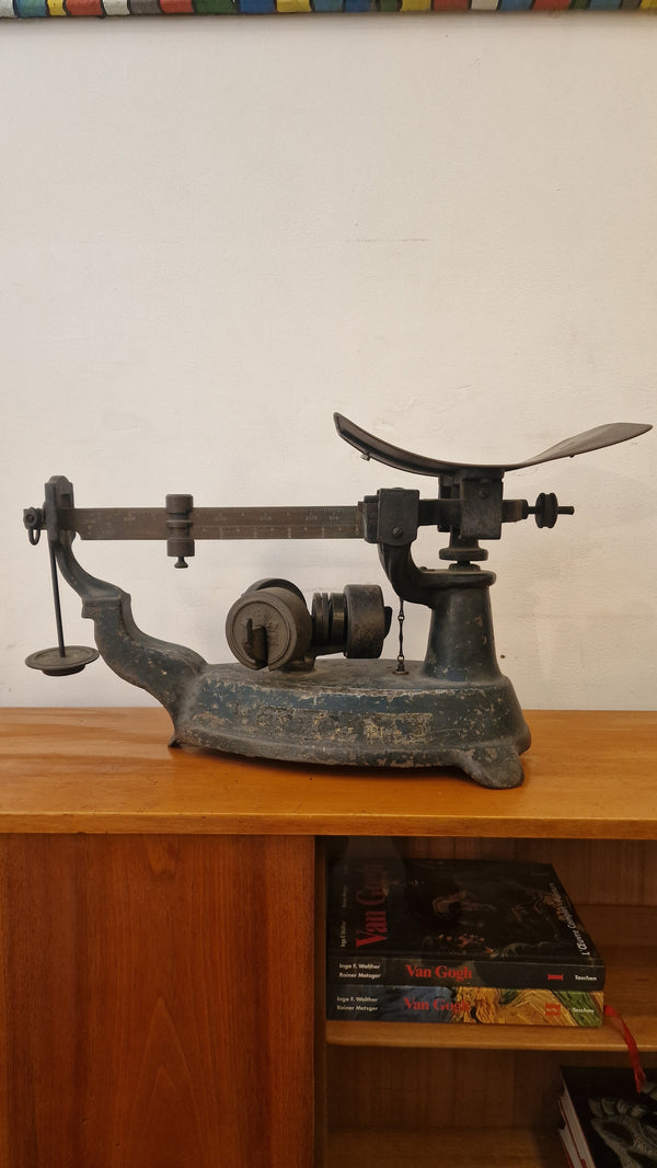 1940s Japanese Showa period Scale