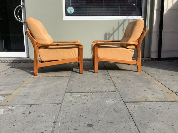 1970s Pair of armchairs in soft leather Danish