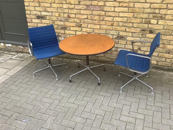 1970s Eames ,Herman  Miller  Aluminum Group office chair