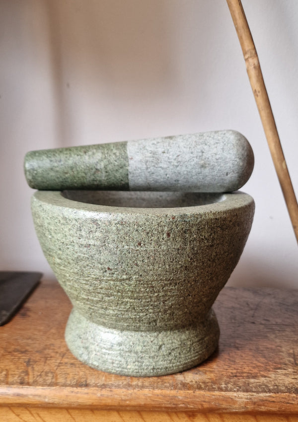 Granite pestle mortar