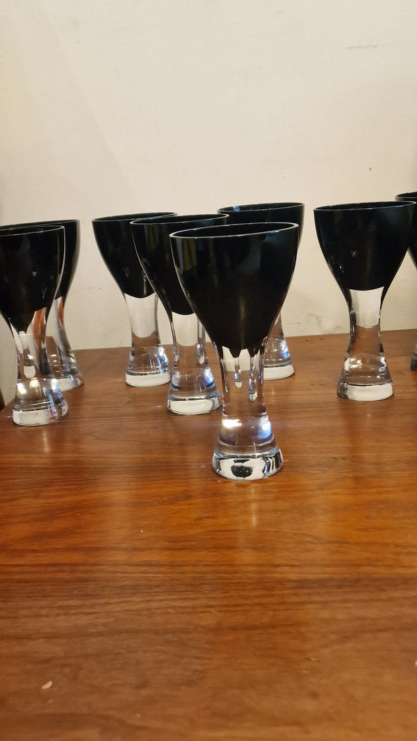 8x Elina Wine Glasses are beautifully designed with solid stems and an elegant distinctive shape. Carefully handcrafted, handblown glass is a pleasure to hold.