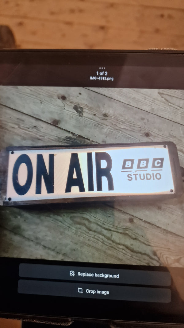On Air upcycled Lamp