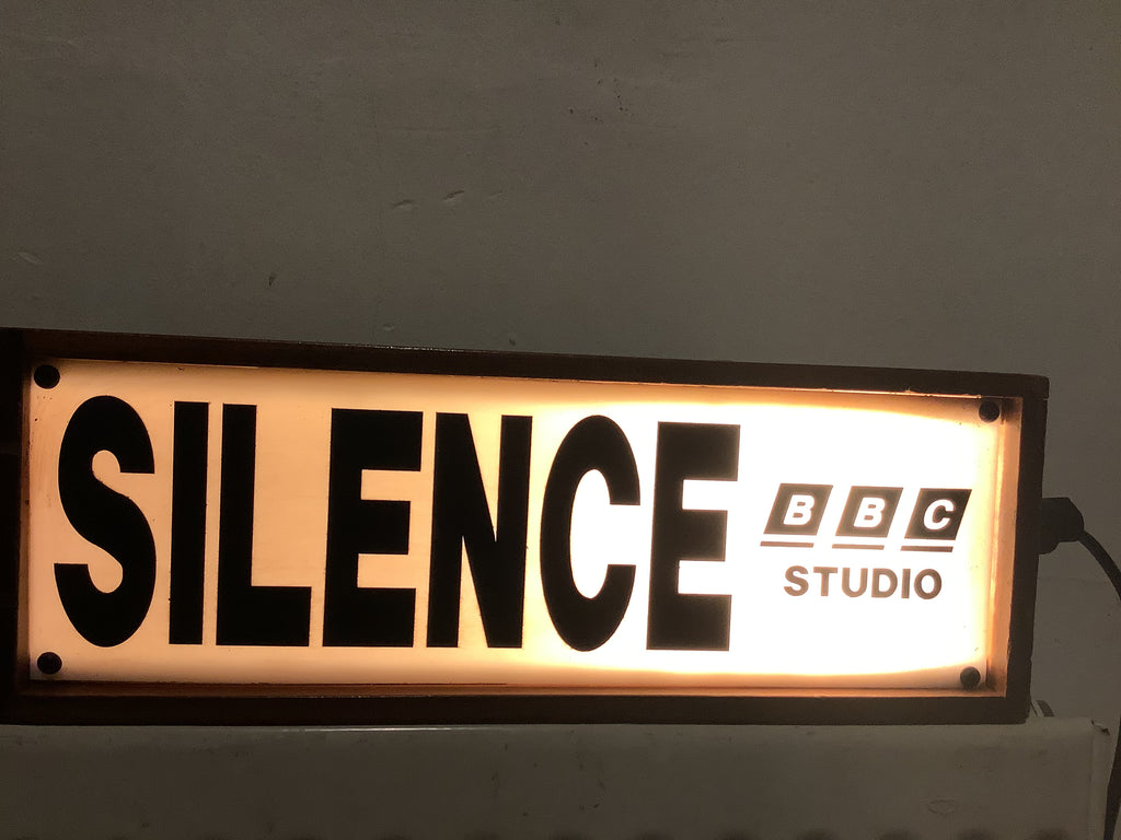Silence BBC Lamp