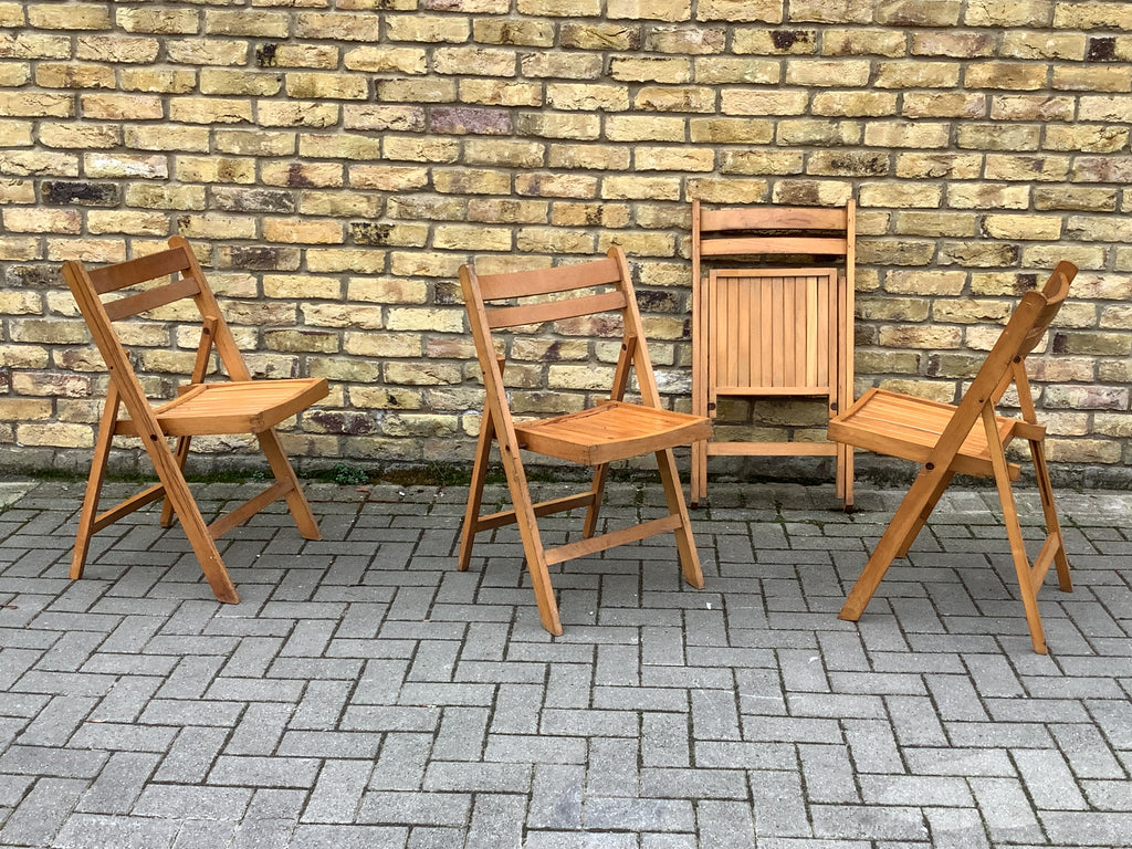 4x 1960’s folding wooden chairs