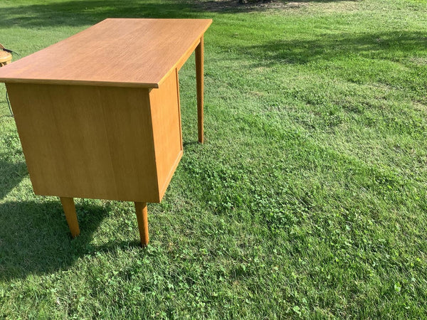 1960’s French compact desk