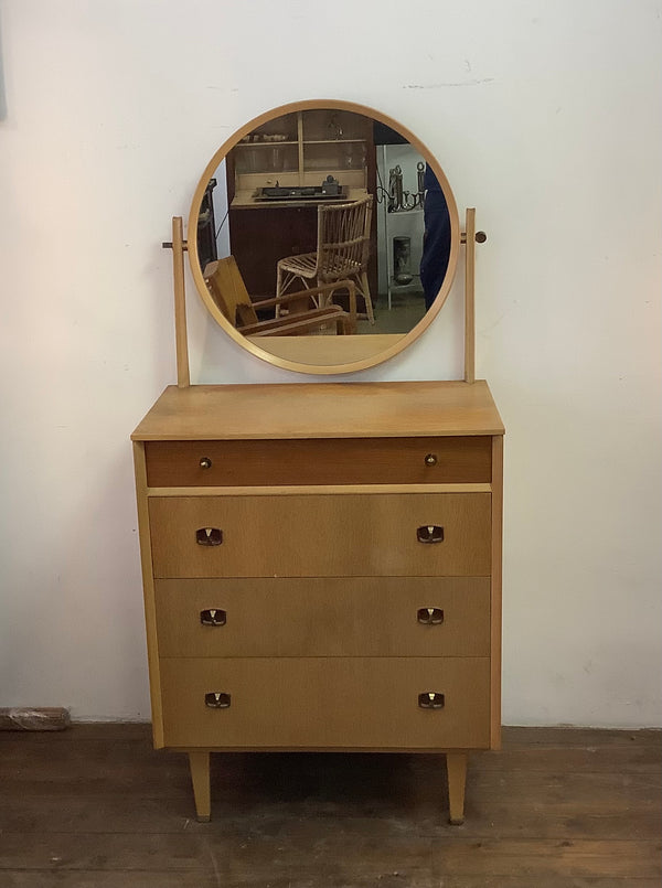 1960’s chest of draws
