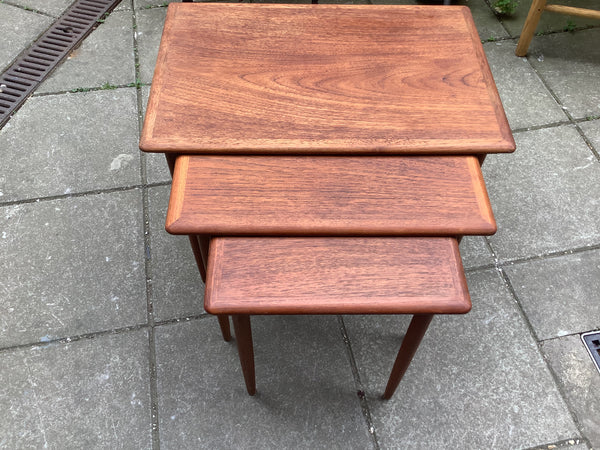 H.W.Klein Bramin 3 nest of tables
